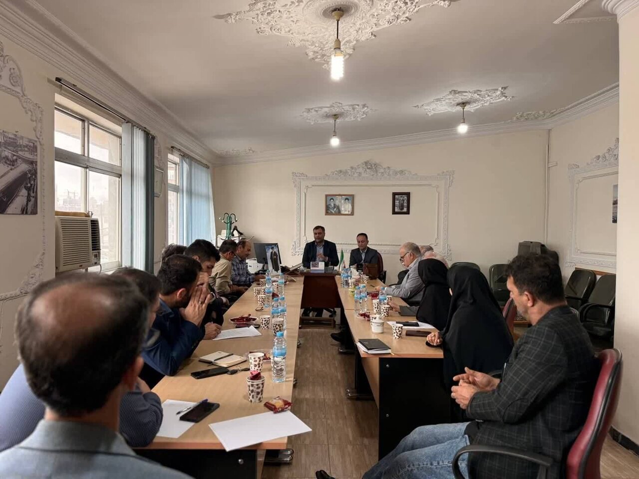 با حضور رحمت زاده؛ نشست بررسی مشکلات تعاونیهای صومعهسرا برگزار شد/ بازدید از مدارس صومعه سرا جهت حل مشکلات آنها