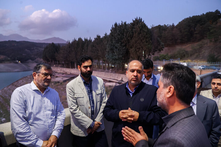 بازدید میدانی جمعی از اعضای مجمع نمایندگان تهران از پروژه‌های عمرانی و زیربنایی شهرستان شمیرانات