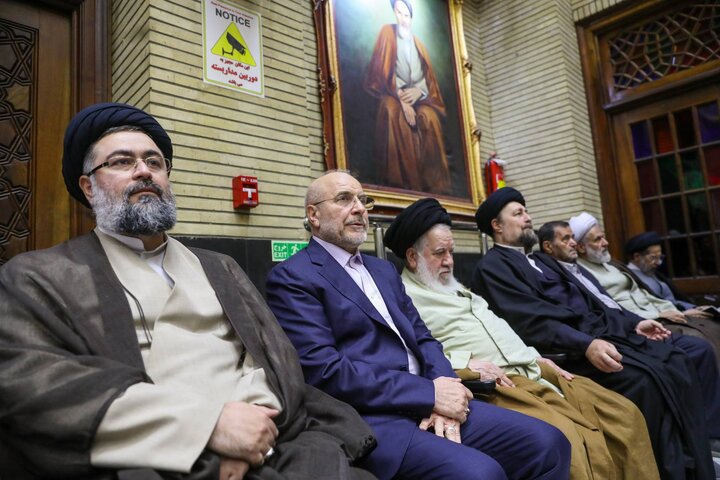 مراسم ختم مادر حداد عادل
