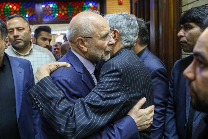 مراسم ختم مادر حداد عادل