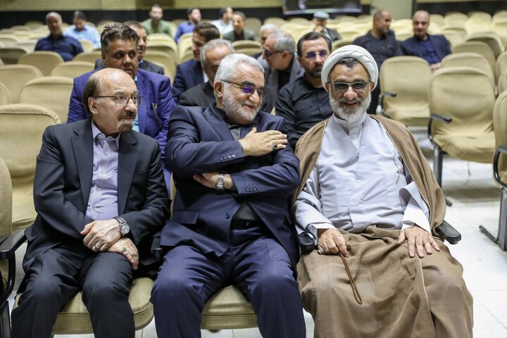 مراسم ختم مادر حداد عادل - حجت‌الاسلام عبدالحسین خسروپناه، علاءالدین بروجردی