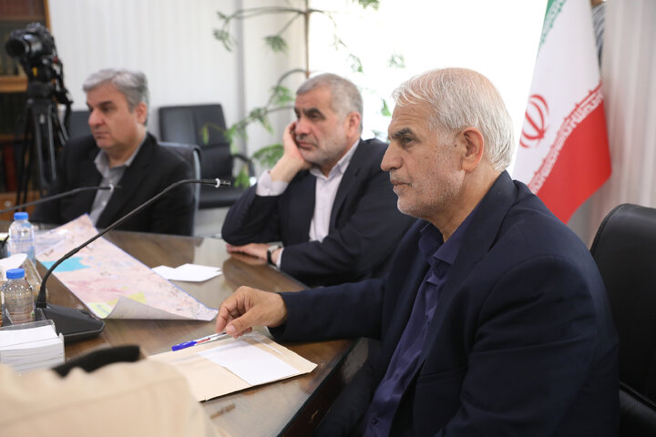 نشست بررسی و رفع مشکلات احداث آزادراه تهران- پاکدشت با حضور نیکزاد