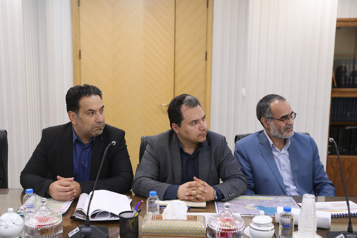 نشست بررسی و رفع مشکلات احداث آزادراه تهران- پاکدشت با حضور نیکزاد