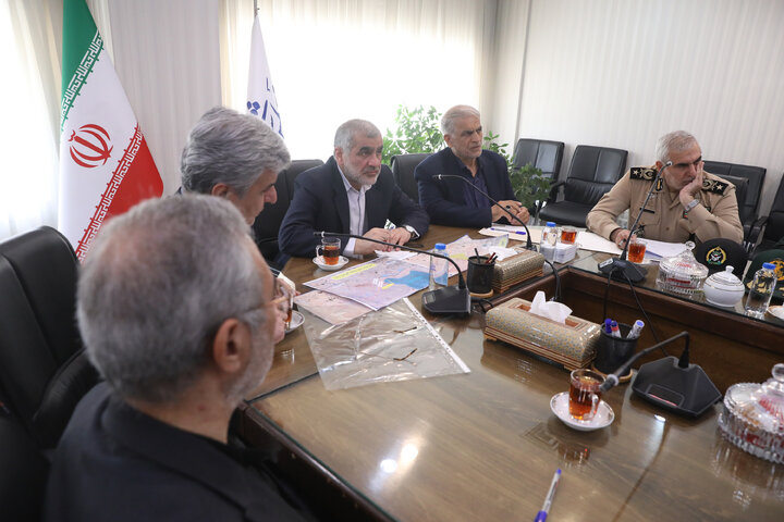 نشست بررسی و رفع مشکلات احداث آزادراه تهران- پاکدشت با حضور نیکزاد