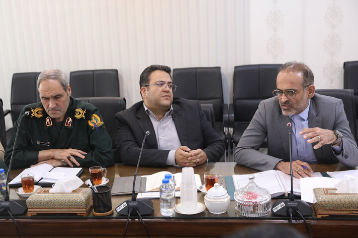 نشست بررسی و رفع مشکلات احداث آزادراه تهران- پاکدشت با حضور نیکزاد