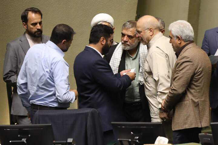 نشست علنی صبح امروز-2 (یکشنبه، ۶ مهر ماه) مجلس شورای اسلامی