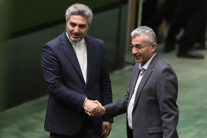 نشست علنی صبح امروز-2 (یکشنبه، ۶ مهر ماه) مجلس شورای اسلامی