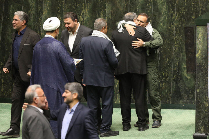 ناطقان میان دستور نشست علنی6 مهر ماه مجلس شورای اسلامی