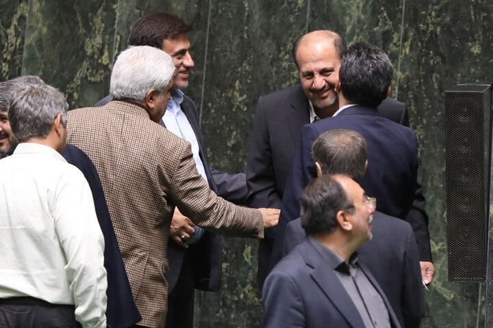 ناطقان میان دستور نشست علنی6 مهر ماه مجلس شورای اسلامی