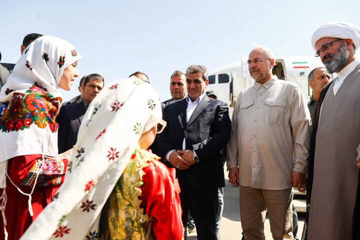 استقبال از دکتر قالیباف در بدو ورود به استان سمنان