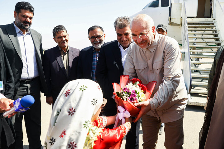 استقبال از دکتر قالیباف در بدو ورود به استان سمنان