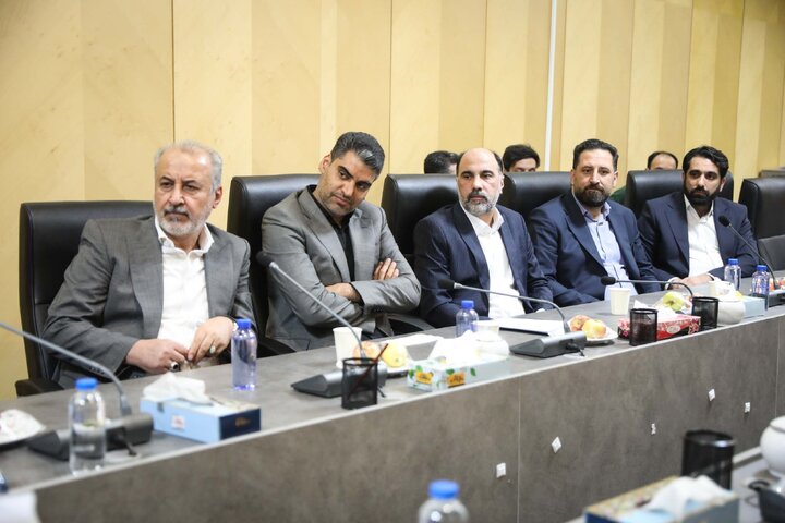 نشست فراکسیون ورزش با حضور اعضای هیئت مدیره باشگاه پرسپولیس