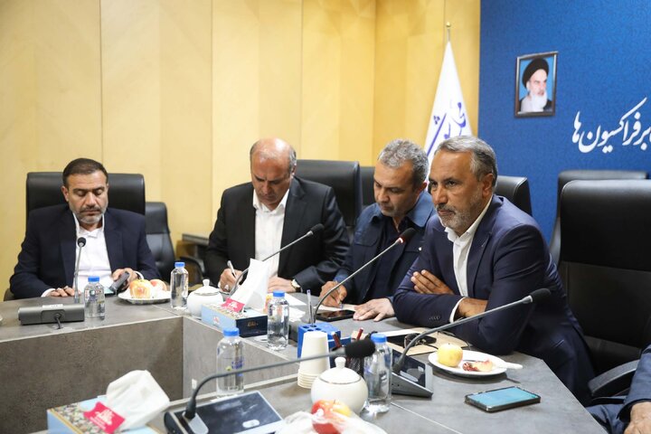 نشست فراکسیون ورزش با حضور اعضای هیئت مدیره باشگاه پرسپولیس