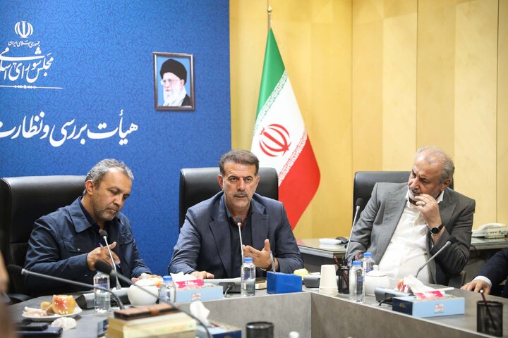 نشست فراکسیون ورزش با حضور اعضای هیئت مدیره باشگاه پرسپولیس