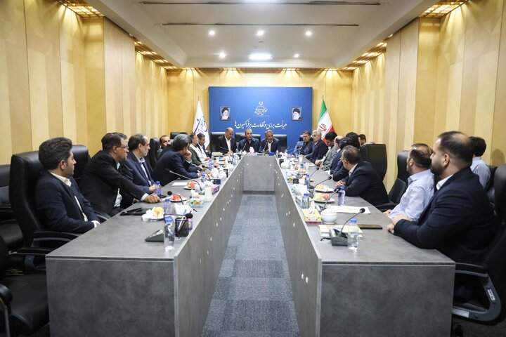 نشست فراکسیون ورزش با حضور اعضای هیئت مدیره باشگاه پرسپولیس