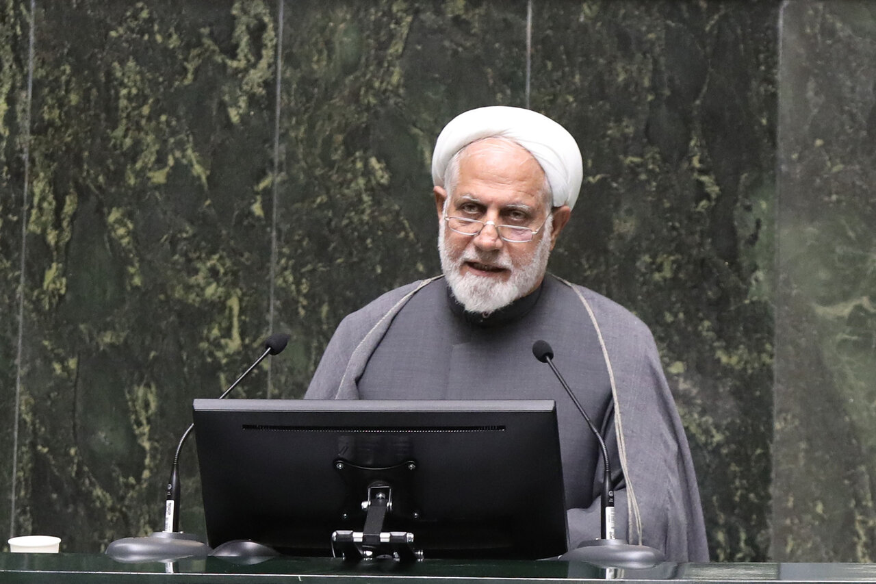 دولت و دستگاه‌های مربوطه چرا بازار را رها و نظارتی بر آن ندارند؟