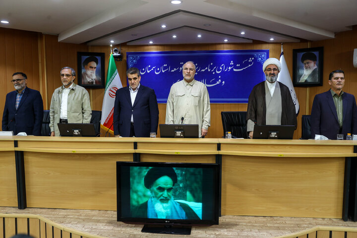 نشست شورای برنامه‌ریزی و توسعه استان سمنان و فعالان اقتصادی با حضور دکتر قالیباف