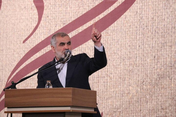 علی نیکزاد نایب رئیس مجلس شورای اسلامی، در کنگره شهدای شهرستان ساوجبلاغ شرکت کرد