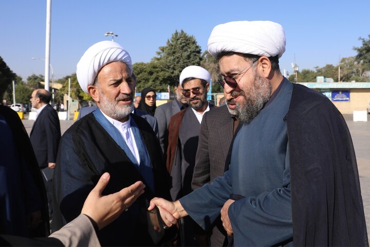 حضور کمیسیون فرهنگی مجلس شورای اسلامی در گلزار شهدای قزوین