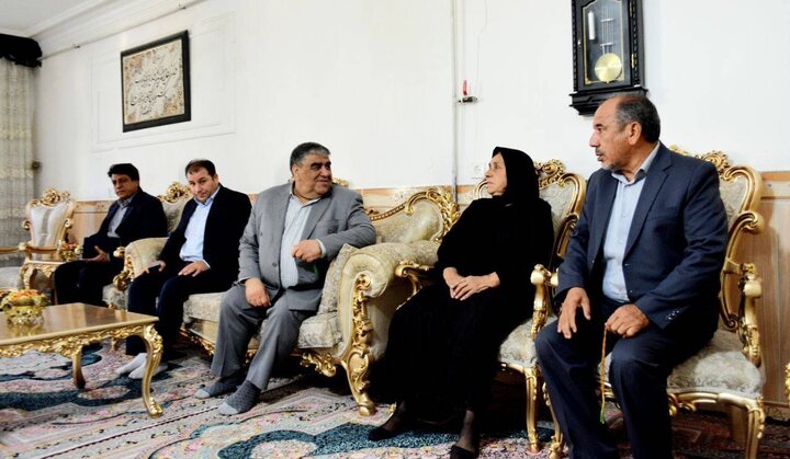 دیدار حسینی با خانواده‌های شهید و جانباز در سه شهرستان کرمانشاه