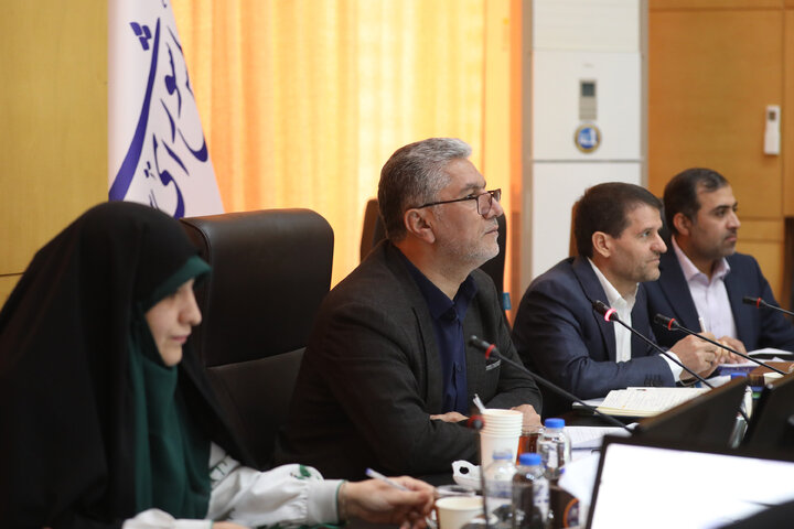 نشست کمیسیون انرژی با شرکت ملی صنایع پتروشیمی ایران