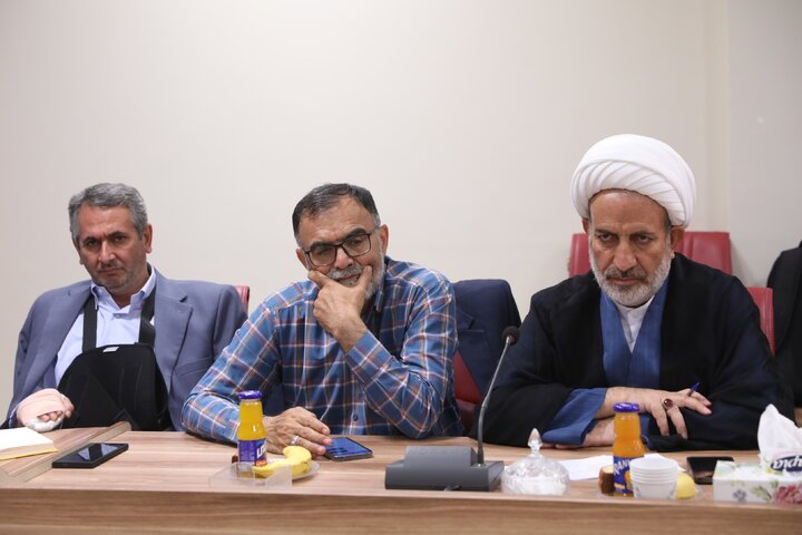 جلسه کمیسیون فرهنگی با مدیران حوزه فرهنگی استان قزوین