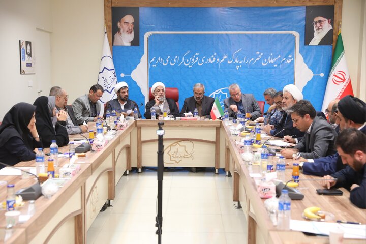 جلسه کمیسیون فرهنگی با مدیران حوزه فرهنگی استان قزوین