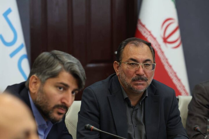 بازدید میدانی اعضای کمیسیون بهداشت از کارخانه داروسازی دکتر عبیدی