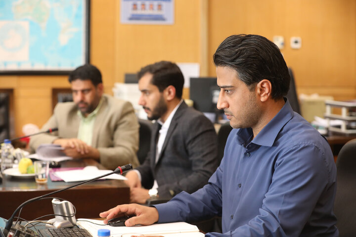 نشست  کارگروه اجتماعی با مدیران بنیاد ایثارگران