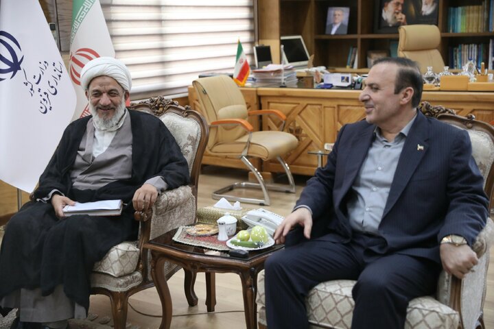  نشست اعضای کمیسیون فرهنگی با استاندار قزوین