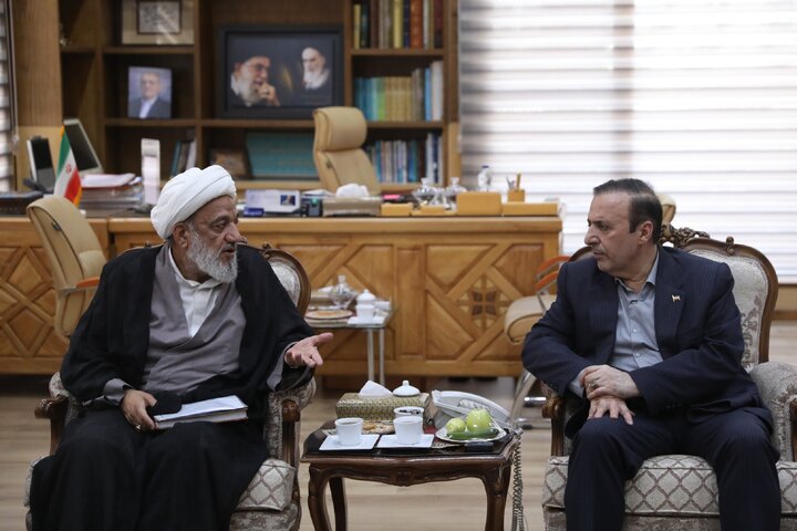 نشست اعضای کمیسیون فرهنگی با استاندار قزوین