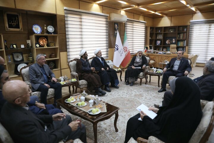  نشست اعضای کمیسیون فرهنگی با استاندار قزوین