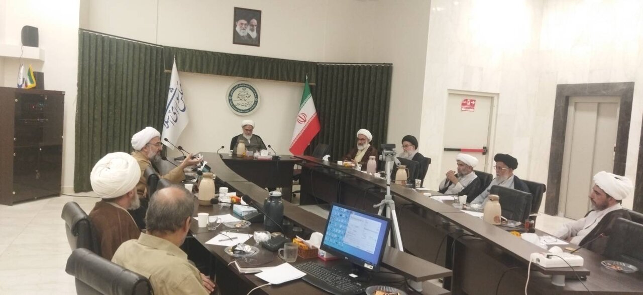 چالش‌های شرعی معاملات آنلاین طلا/ «بیع کالی به کالی»؛ چالش اصلی معاملات مجازی طلا