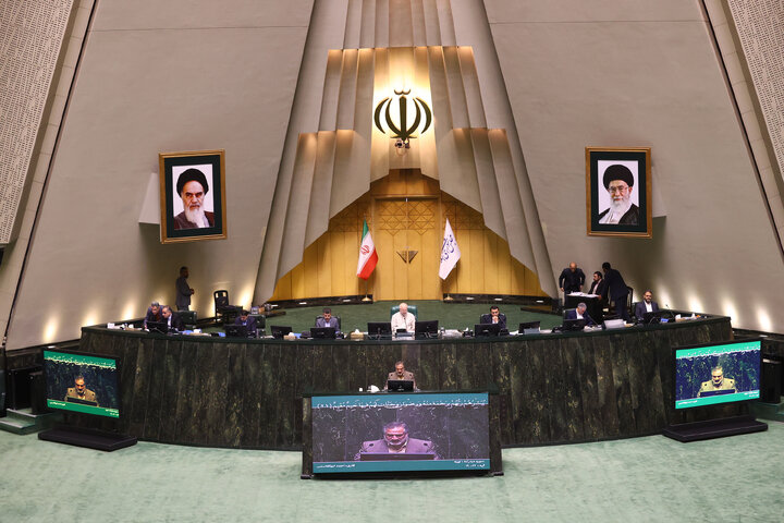 نشست علنی ۸ مهر ماه مجلس شورای اسلامی آغاز شد