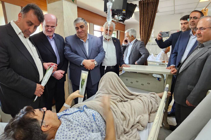 فراکسیون شاهد و ایثارگر در بیمارستان ساسان