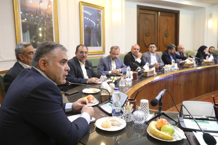 نشست نمایندگان کمیسیون بهداشت و درمان با وزیرومعاونین وزارت نفت