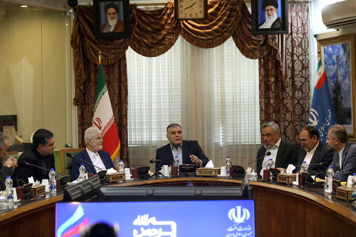 نشست نمایندگان کمیسیون بهداشت و درمان با وزیرومعاونین وزارت نفت