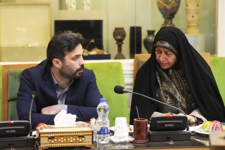 نشست نمایندگان کمیسیون بهداشت و درمان با وزیرومعاونین وزارت نفت