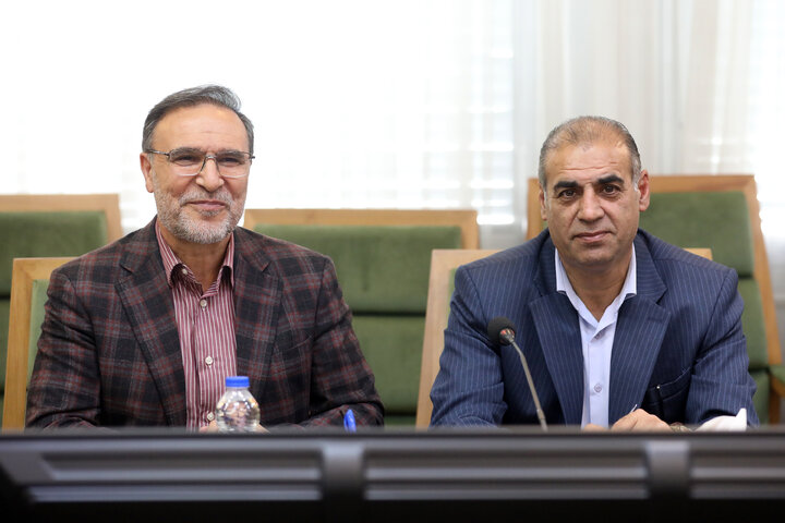 نشست نمایندگان کمیسیون بهداشت و درمان با وزیرومعاونین وزارت نفت