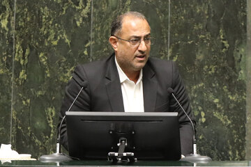 متناسب‌سازی حقوق بازنشستگان نیازمند لایحه جامع صندوق بازنشستگی است