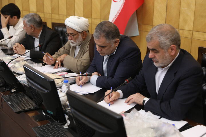 نشست مشترک چهارشنبه 9 مهرماه نمایندگان مجلس با وزیر نفت