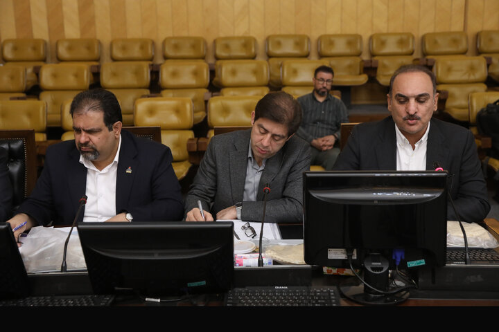نشست مشترک چهارشنبه 9 مهرماه نمایندگان مجلس با وزیر نفت