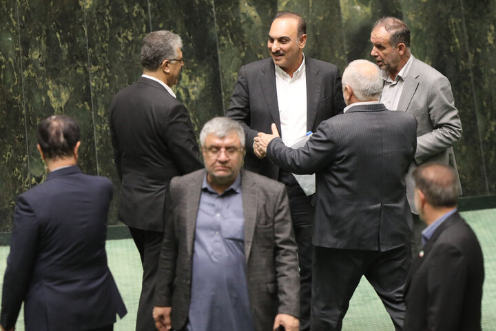 ناطقین میان دستور نشست علنی 9 مهر ماه مجلس شورای اسلامی