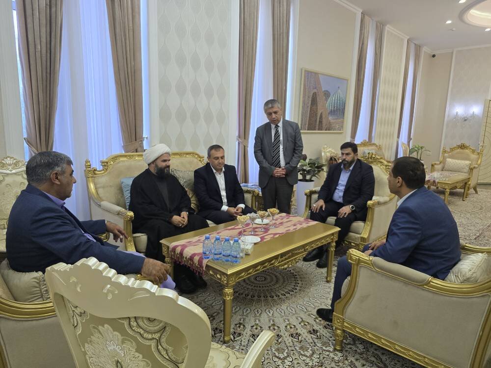 بازدید اعضای گروه دوستیپارلمانی ایران- ازبکستان از اماکن تاریخی و فرهنگی سمرقند