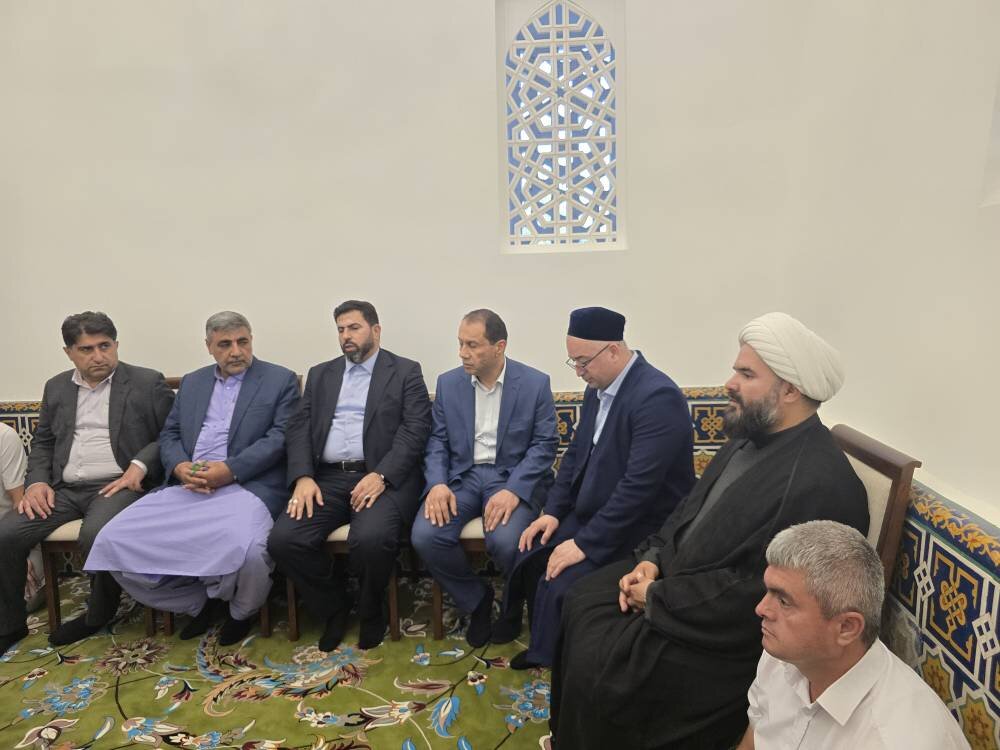 بازدید اعضای گروه دوستیپارلمانی ایران- ازبکستان از اماکن تاریخی و فرهنگی سمرقند