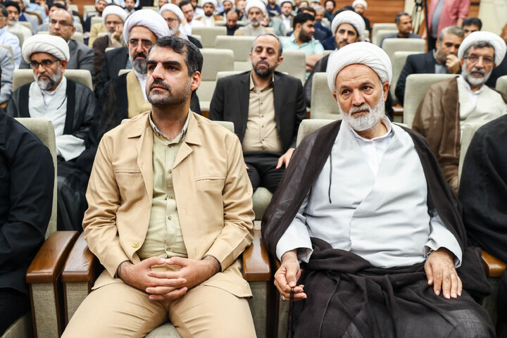 آیین تجلیل از اساتید و مدیران پژوهشی و رونمایی از جدیدترین آثار مرکز تحقیقات اسلامی مجلس در قم با حضور دکتر قالیباف