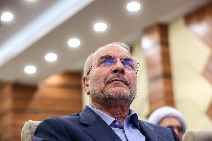 آیین تجلیل از اساتید و مدیران پژوهشی و رونمایی از جدیدترین آثار مرکز تحقیقات اسلامی مجلس در قم با حضور دکتر قالیباف