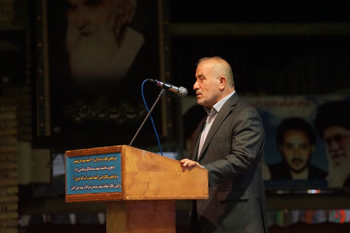 حضور نایب رئیس مجلس در نوزدهمین یادواره سرداران و 800 شهید شهرستان بهشهر