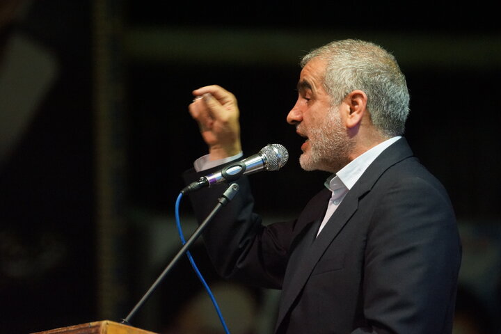 حضور نایب رئیس مجلس در نوزدهمین یادواره سرداران و 800 شهید شهرستان بهشهر