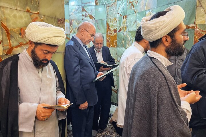 تشرف دکتر قالیباف به حرم حضرت فاطمه معصومه (س)